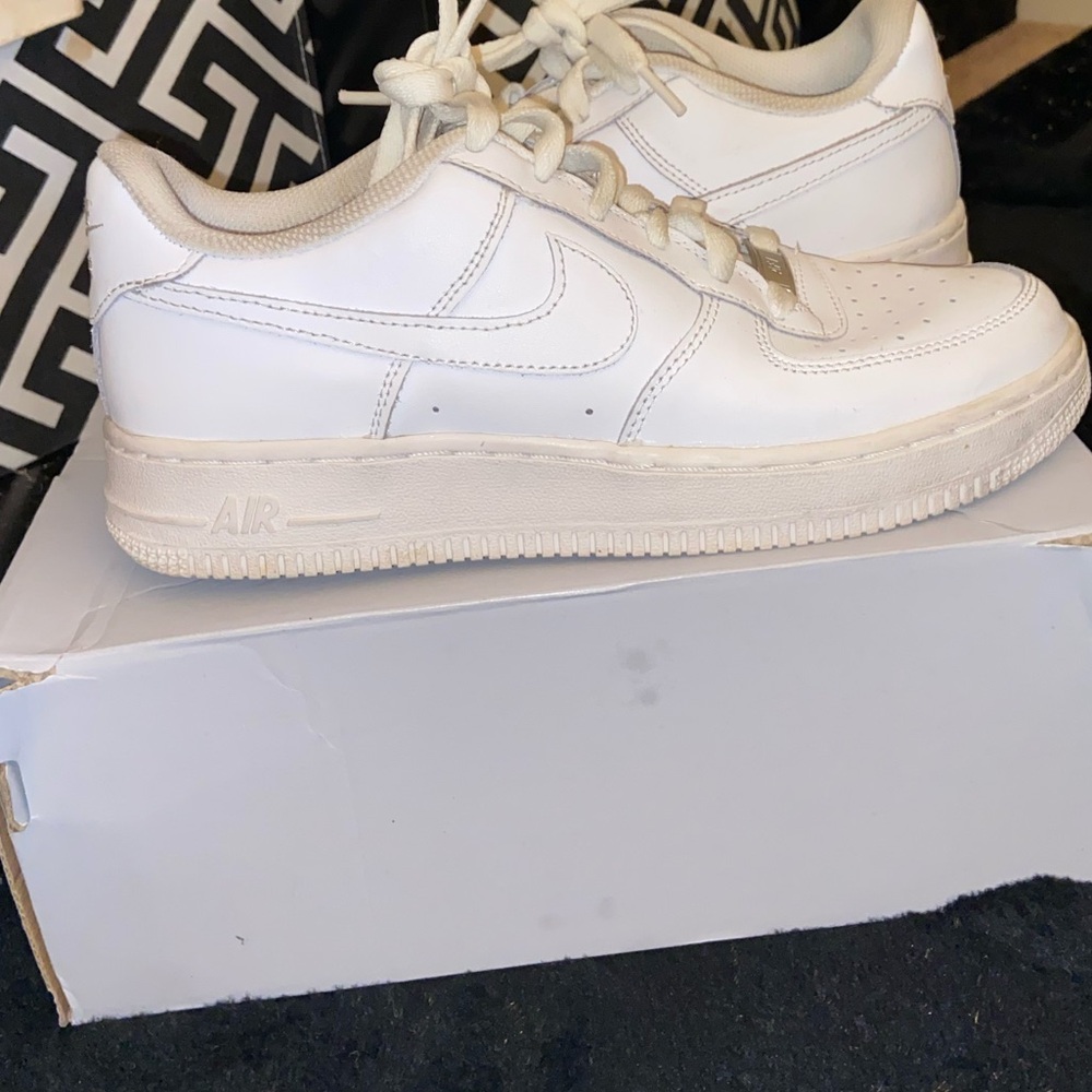 Nike Kids White Air Force 1 Sneakers